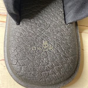 Sanuk Women's Yoga Sling Strappy Flat Sandal  Black USA Size 8